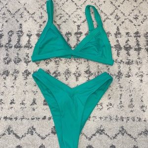One one swim bikini set